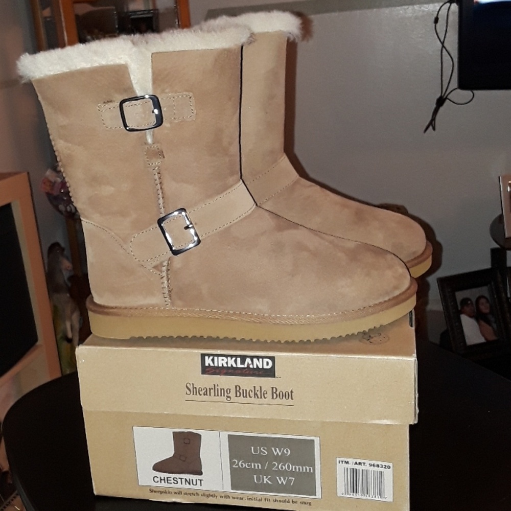 Boots sz. 9 women's